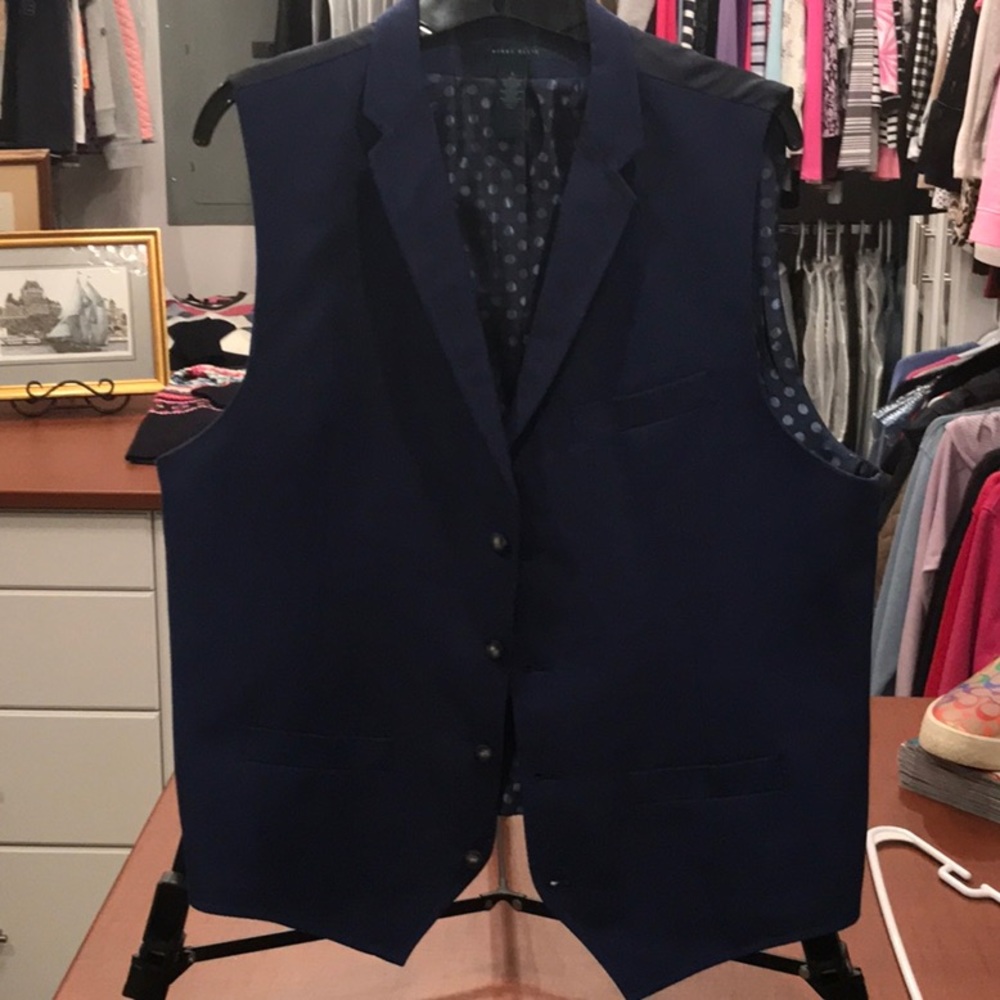 Perry Ellis Vest. 44R. Navy Blue. Like new